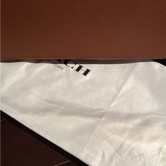 The Folio Tote from Coach - Picture 10 of 17